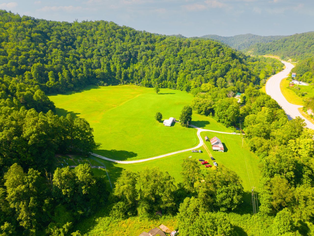 82 Fairview Farm Lane, Inez, KY 41224