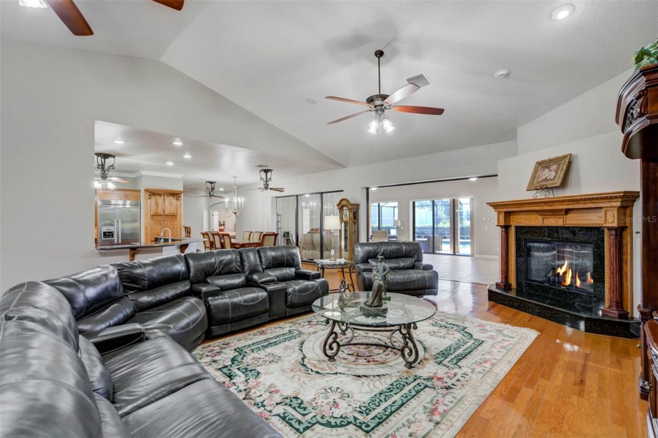 701 E 60 Highway, Plant City, FL 33567 Photo