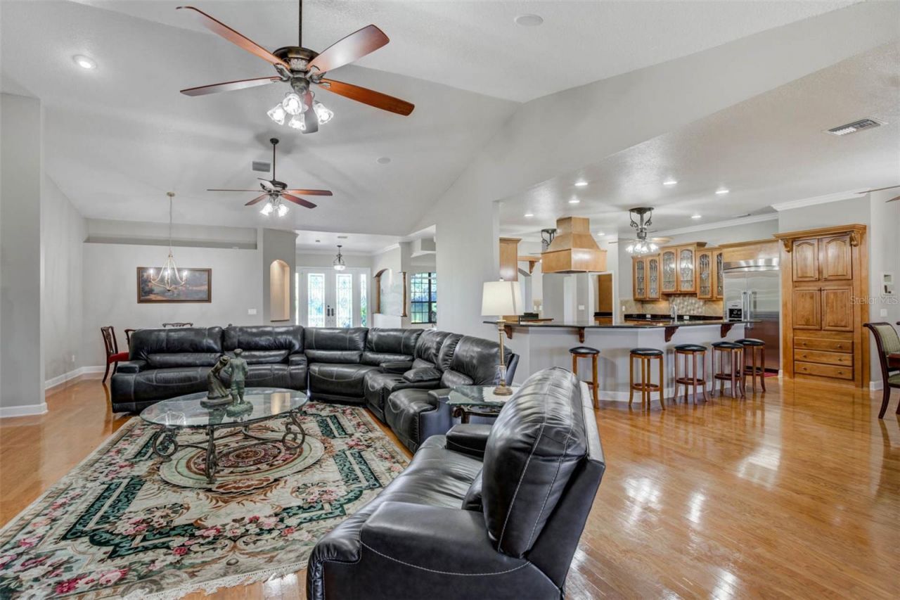 701 E 60 Highway, Plant City, FL 33567 Photo
