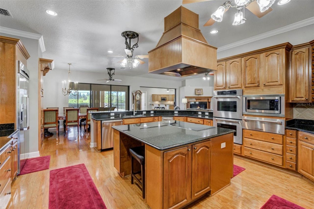 701 E 60 Highway, Plant City, FL 33567 Photo