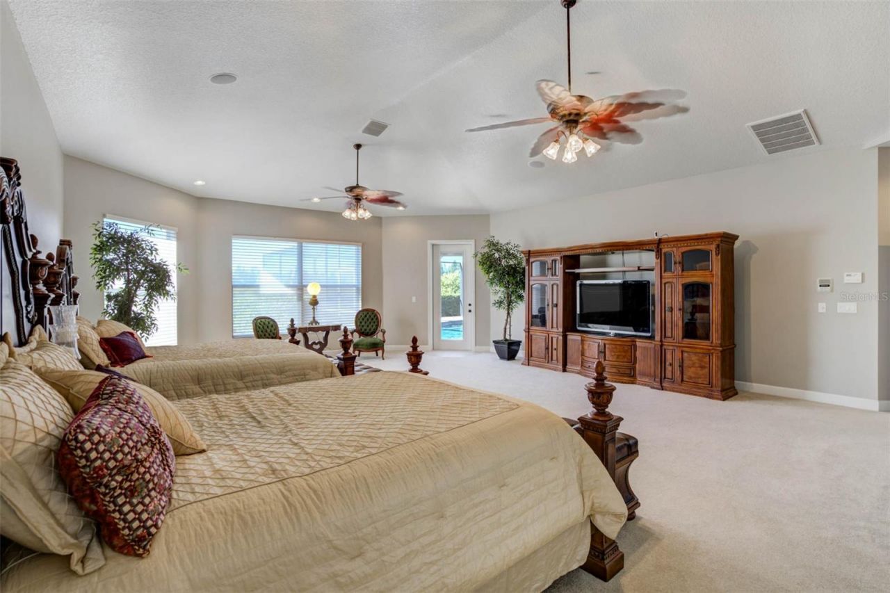 701 E 60 Highway, Plant City, FL 33567 Photo