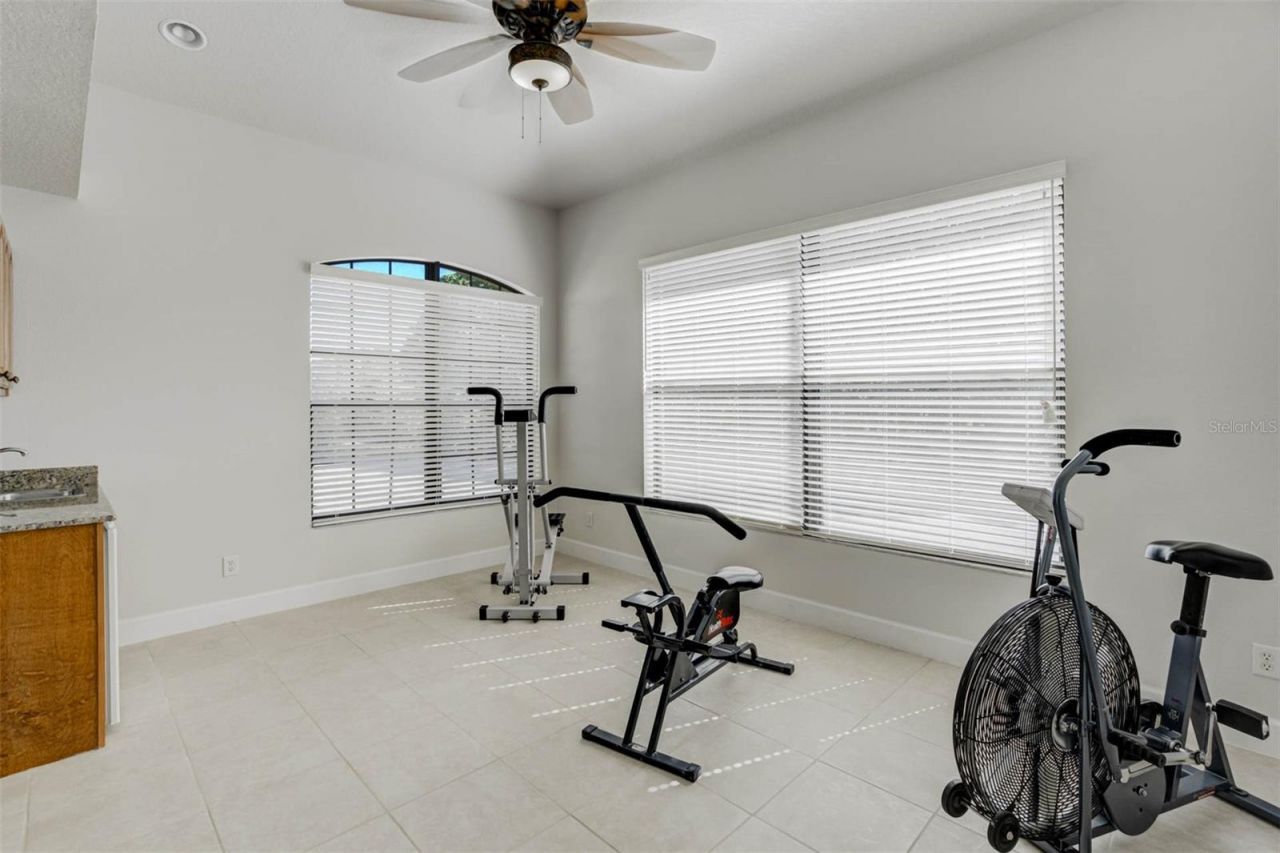 701 E 60 Highway, Plant City, FL 33567 Photo