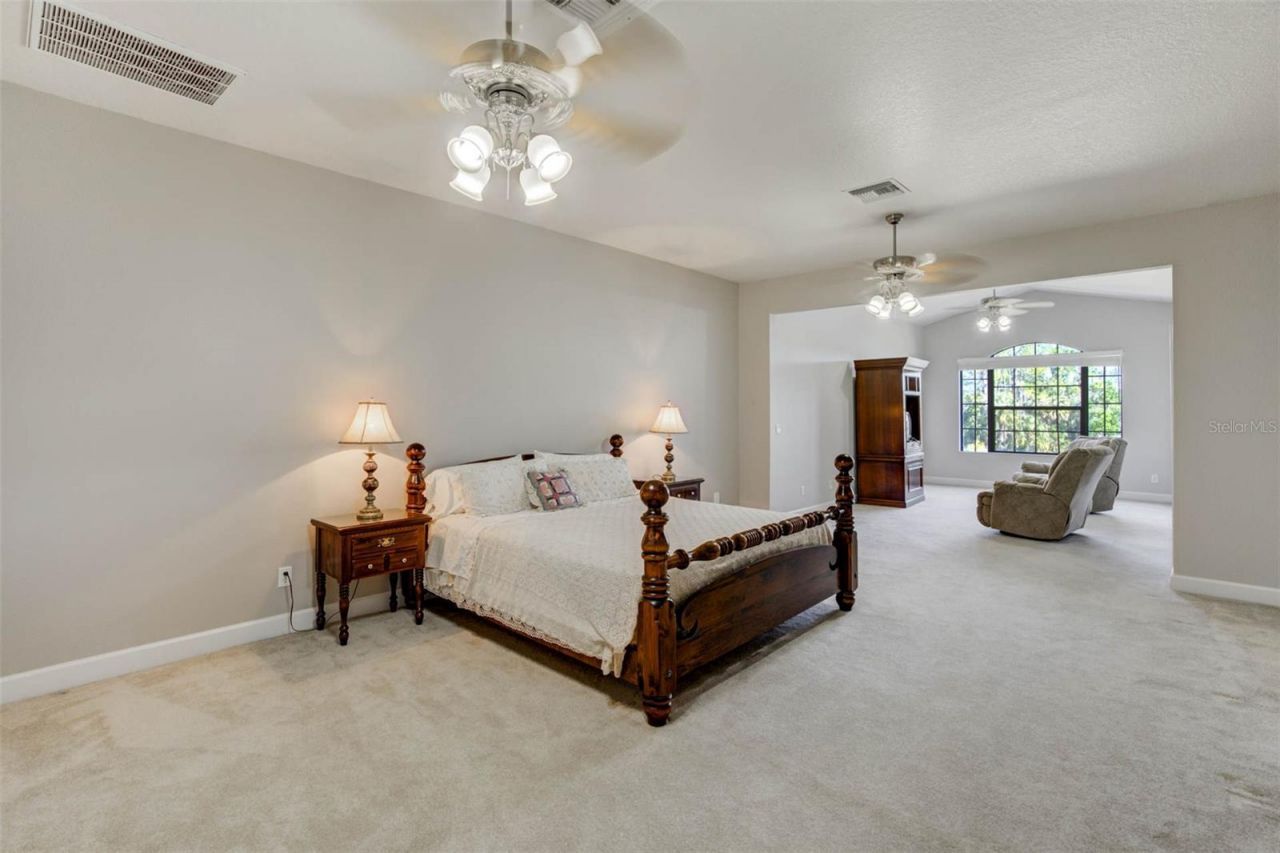 701 E 60 Highway, Plant City, FL 33567 Photo