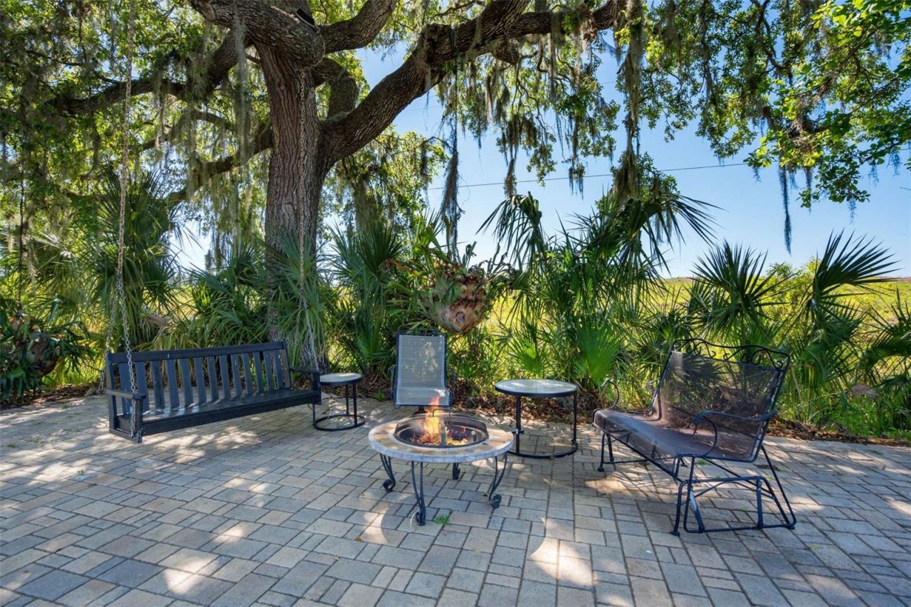 701 E 60 Highway, Plant City, FL 33567 Photo