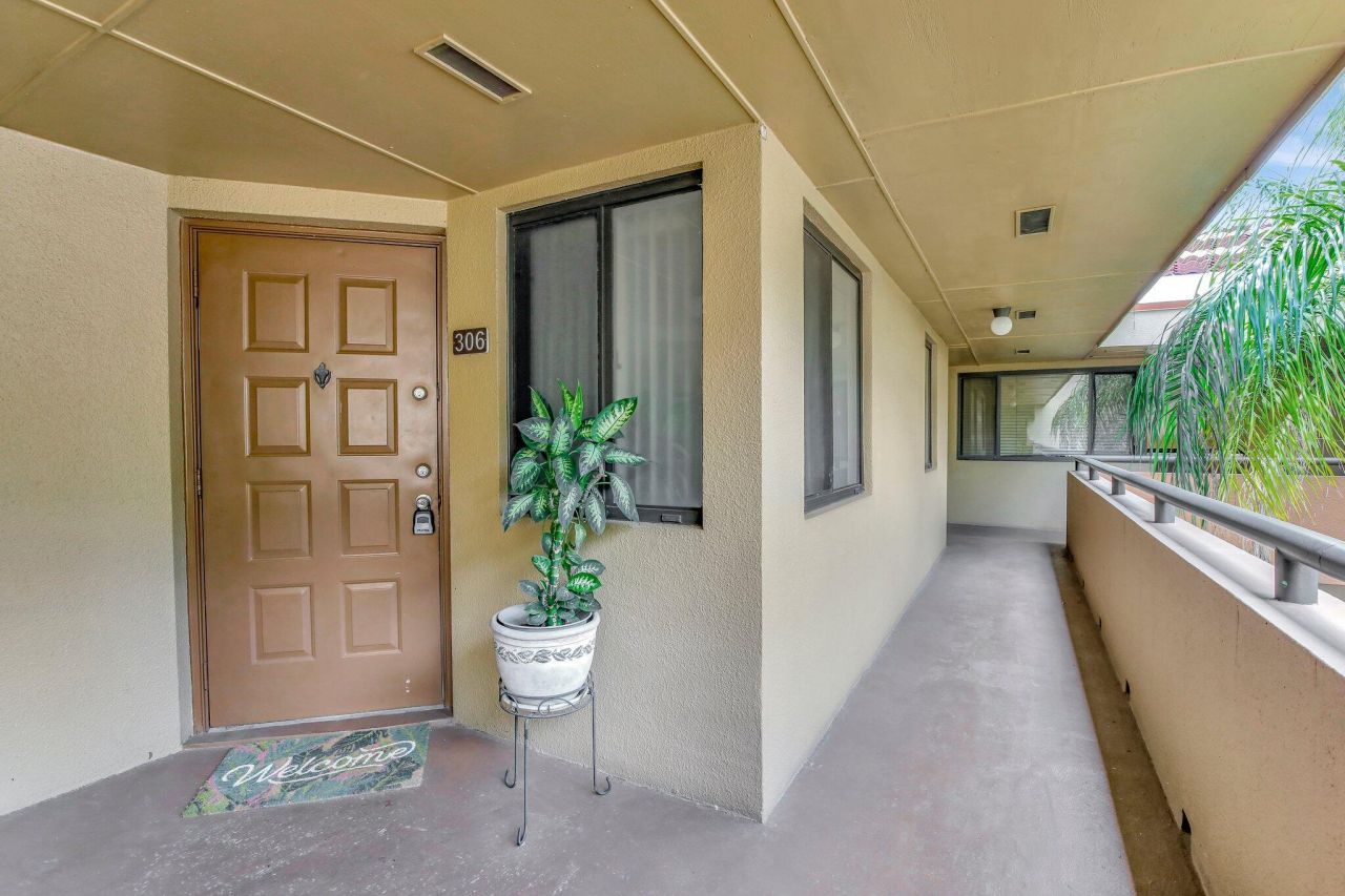 15499 N Miami Lakeway N, Unit 306-5, Miami Lakes, FL 33014 Photo