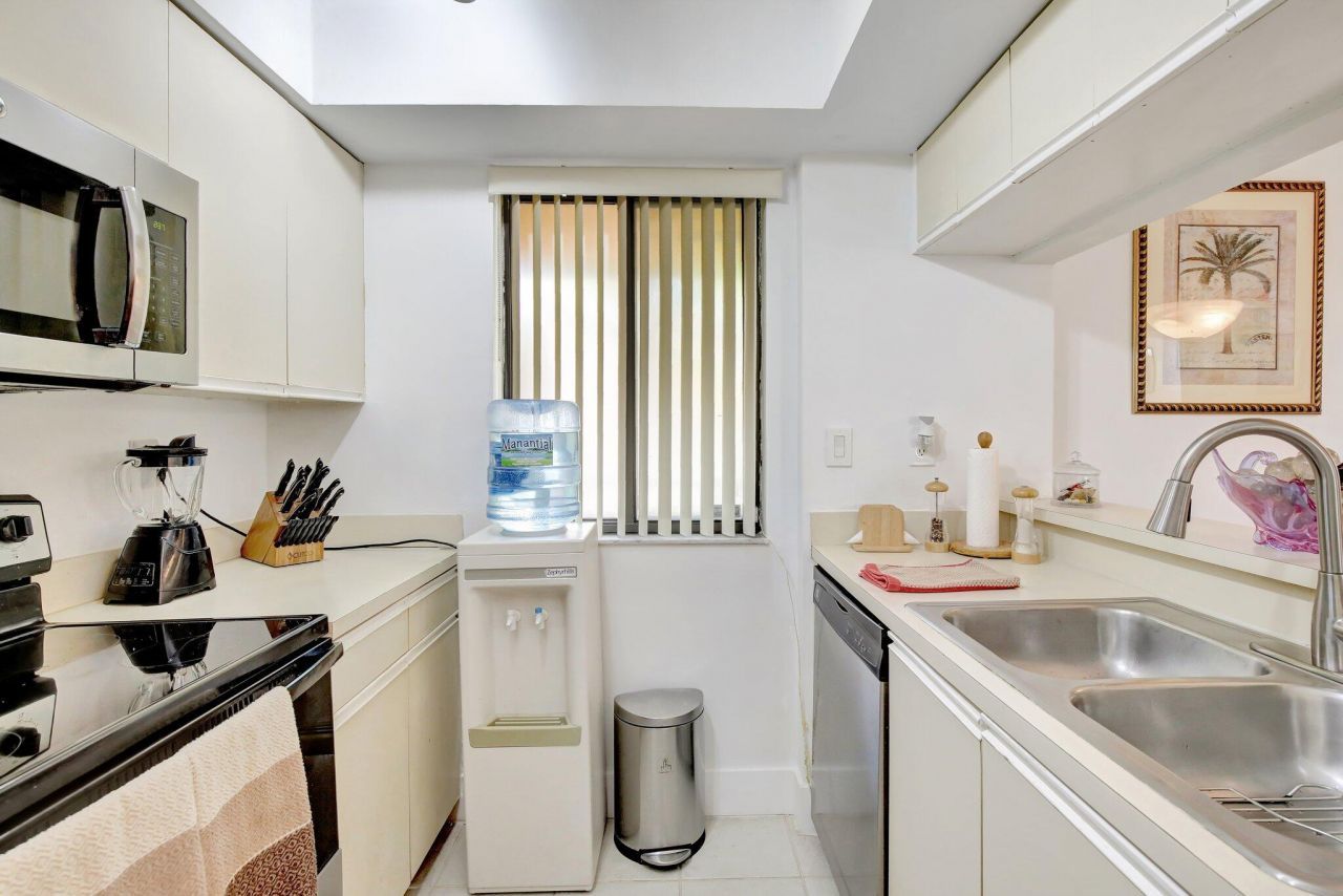 15499 N Miami Lakeway N, Unit 306-5, Miami Lakes, FL 33014 Photo