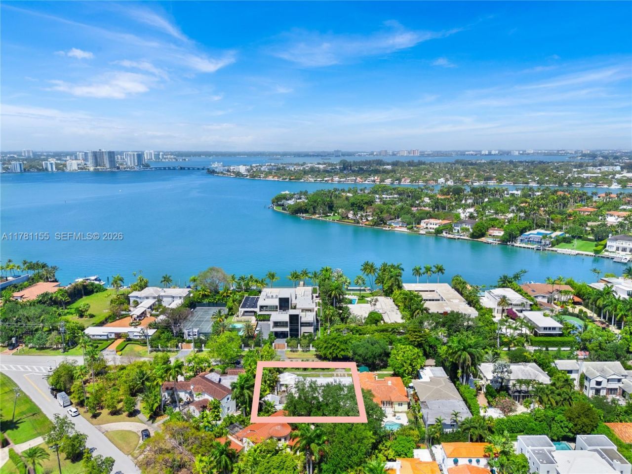 6371 N Bay Rd, Miami Beach, FL 33141 Photo