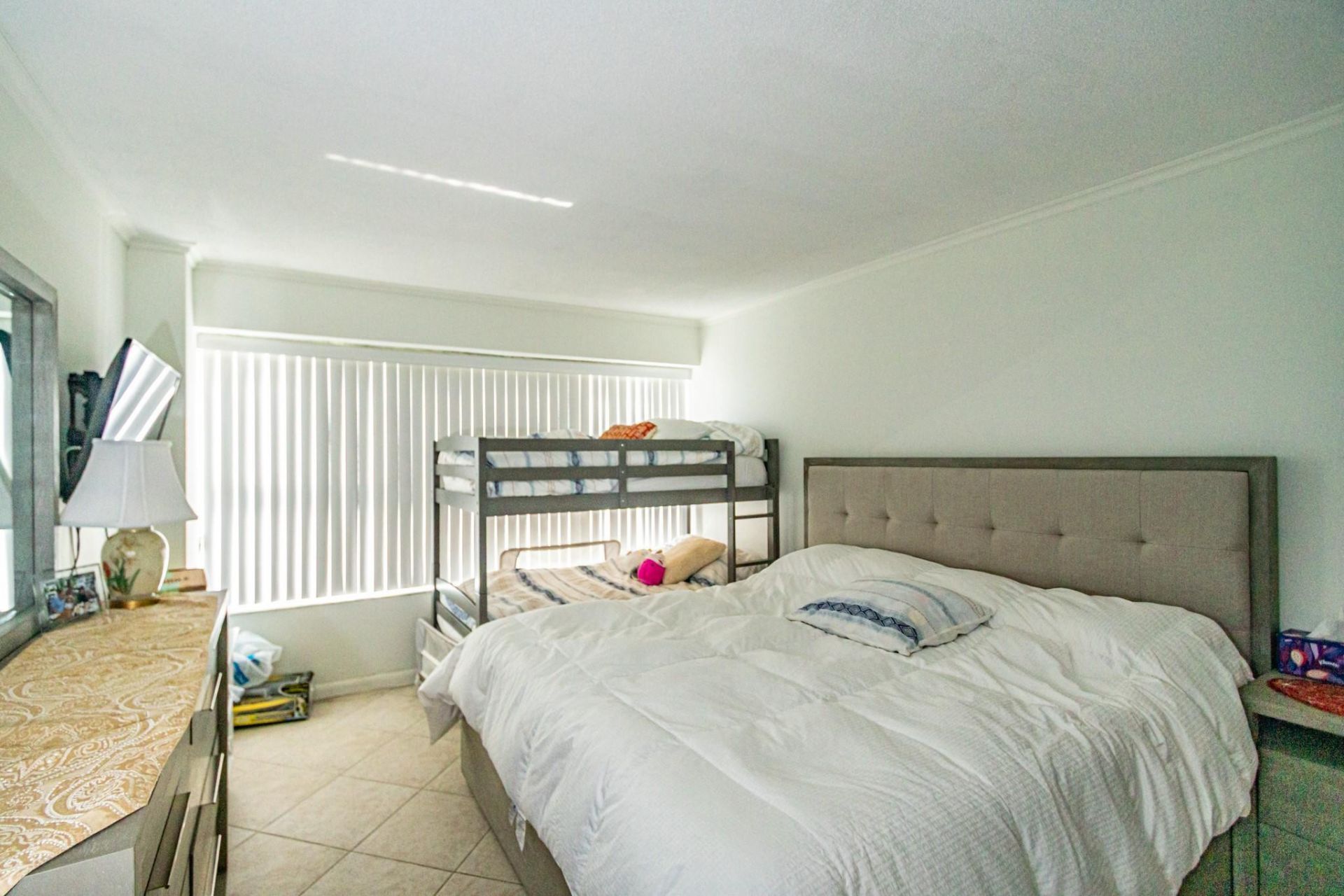 3800 Galt Ocean Drive, Unit 310, Fort Lauderdale, FL 33308 Photo