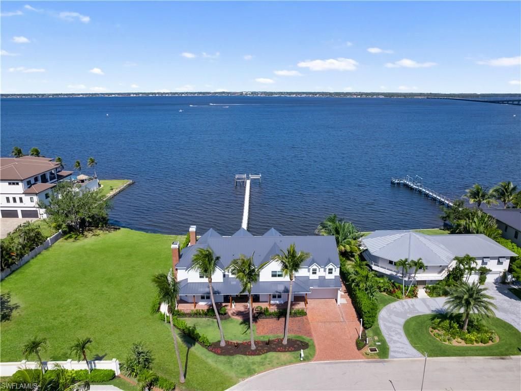 8451 Casa Del Rio Ln, Fort Myers, FL 33919 Photo