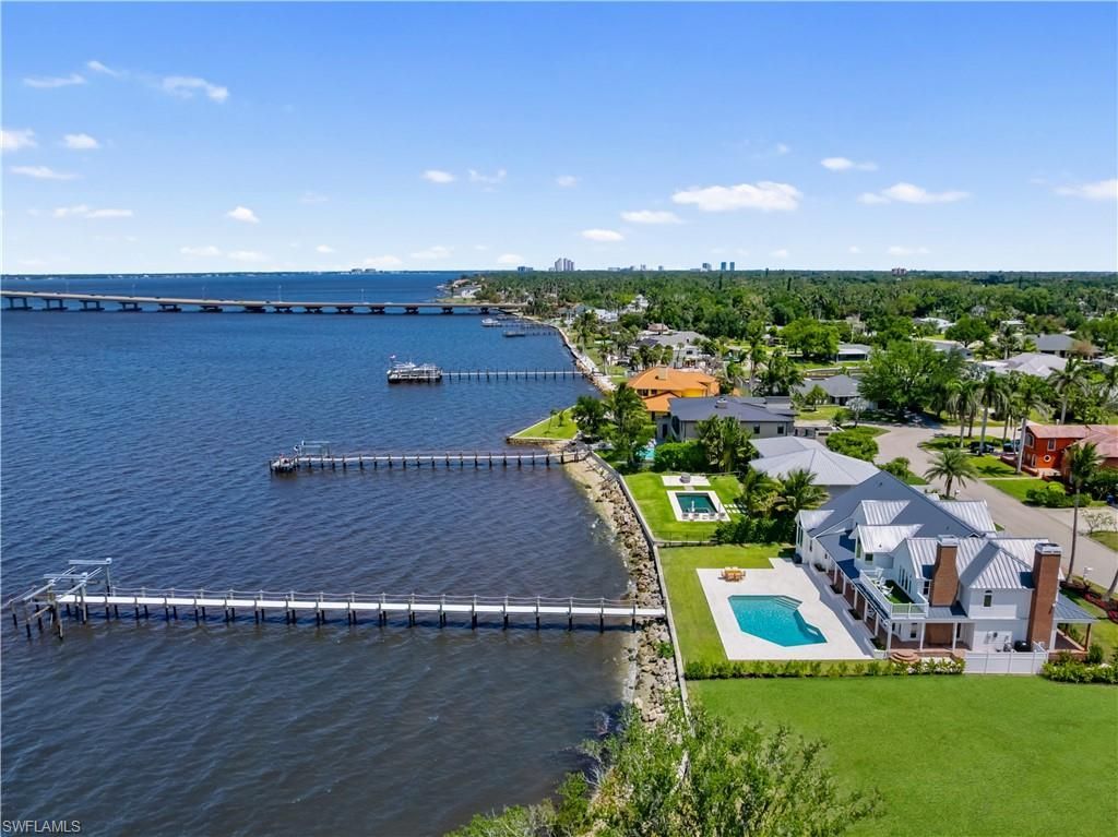 8451 Casa Del Rio Ln, Fort Myers, FL 33919 Photo