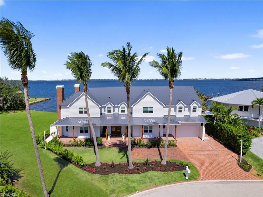 8451 Casa Del Rio Ln, Fort Myers, FL 33919 Photo