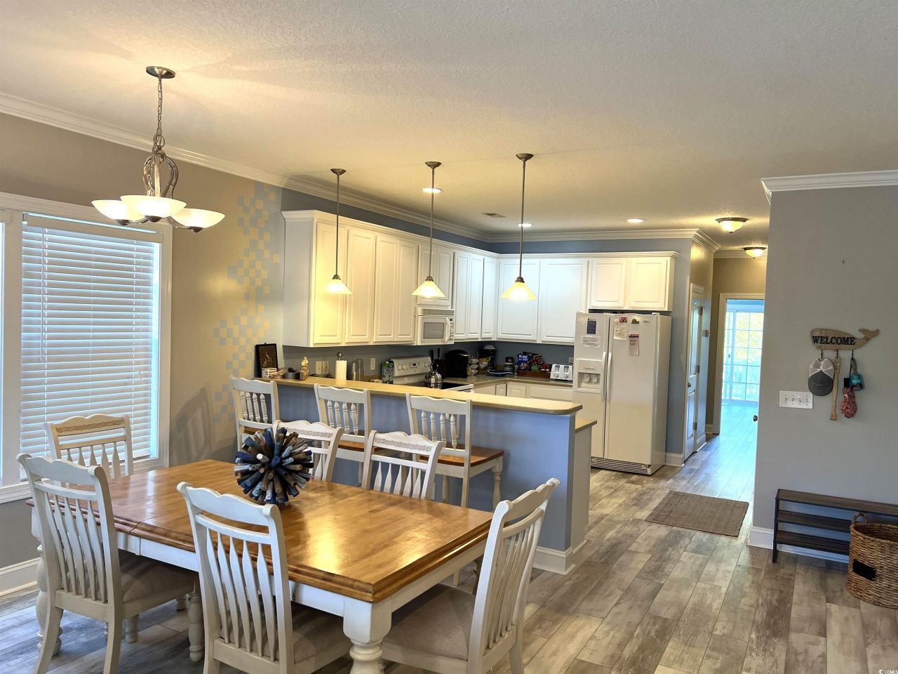 1516 Edge Dr. Photo 11