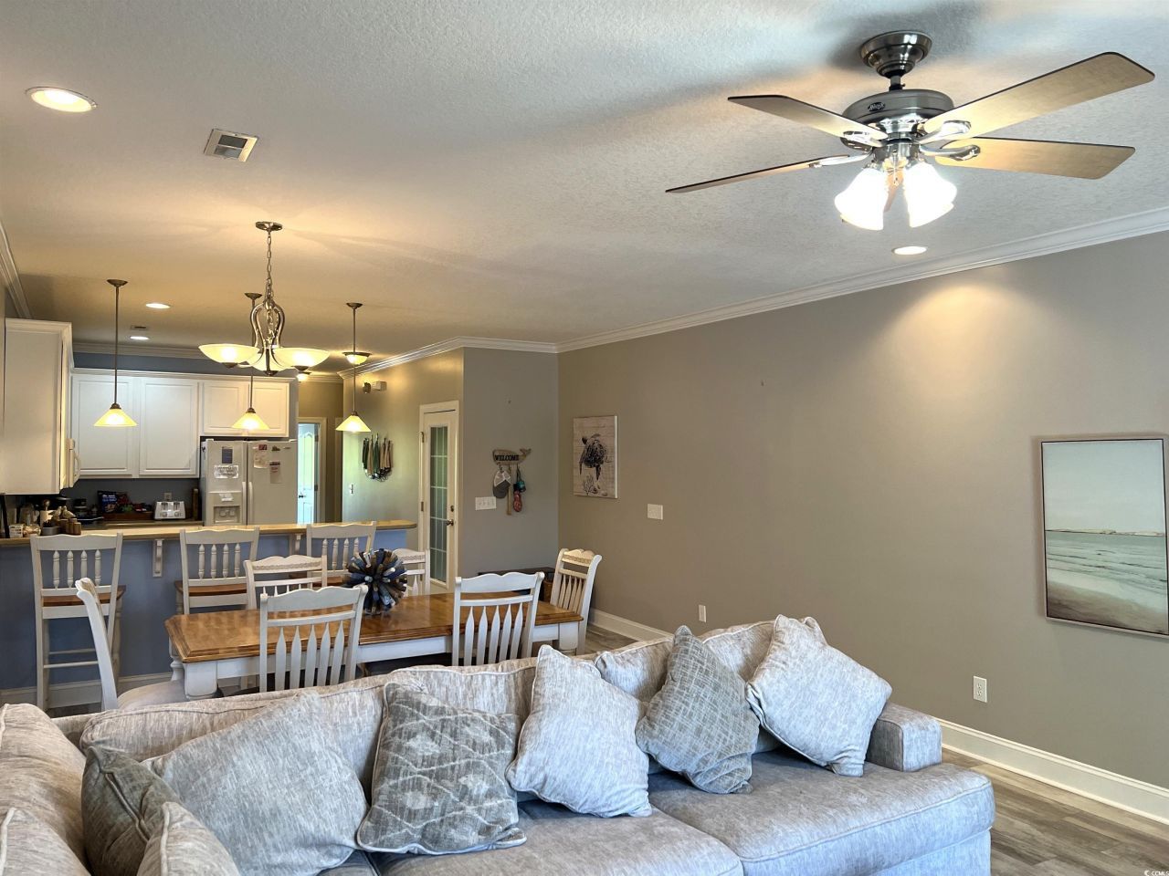 1516 Edge Dr. Photo 12