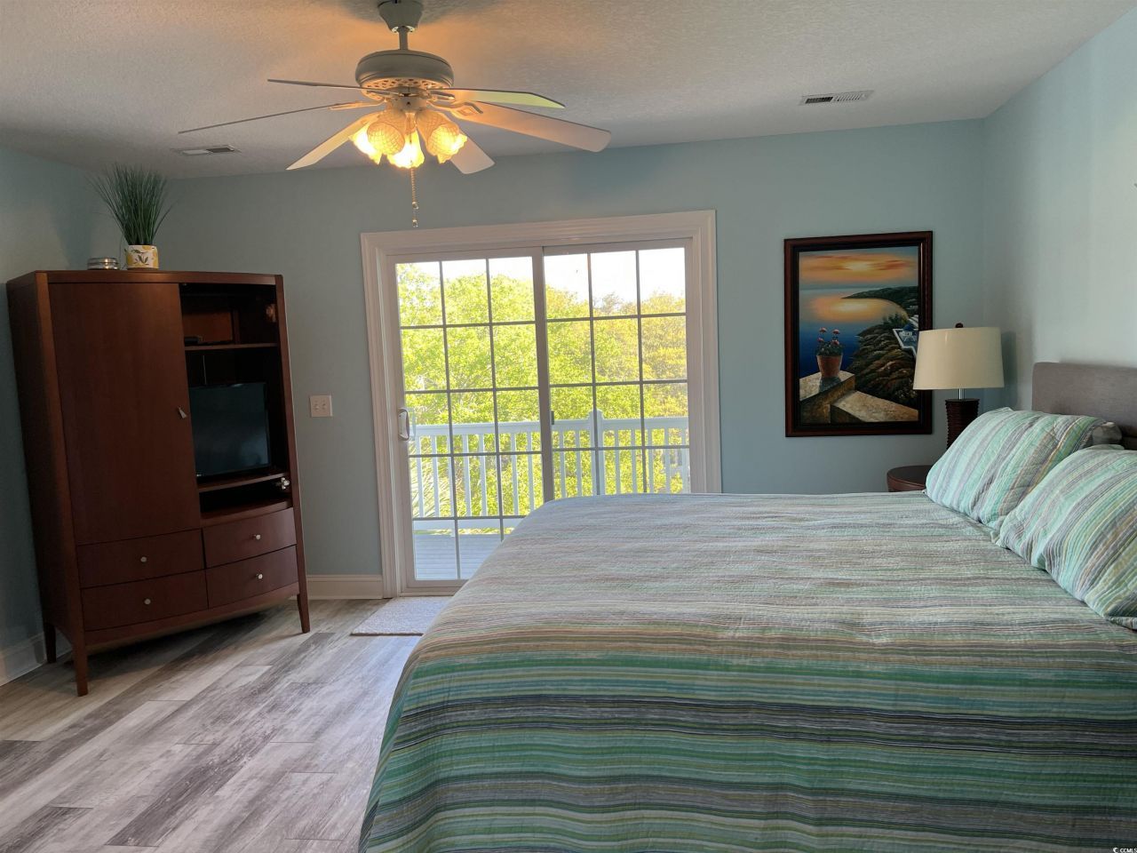 1516 Edge Dr. Photo 14