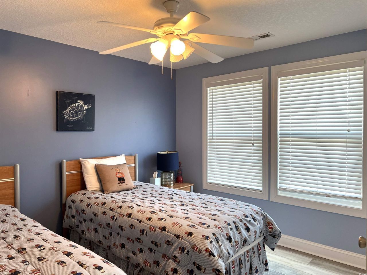 1516 Edge Dr. Photo 29