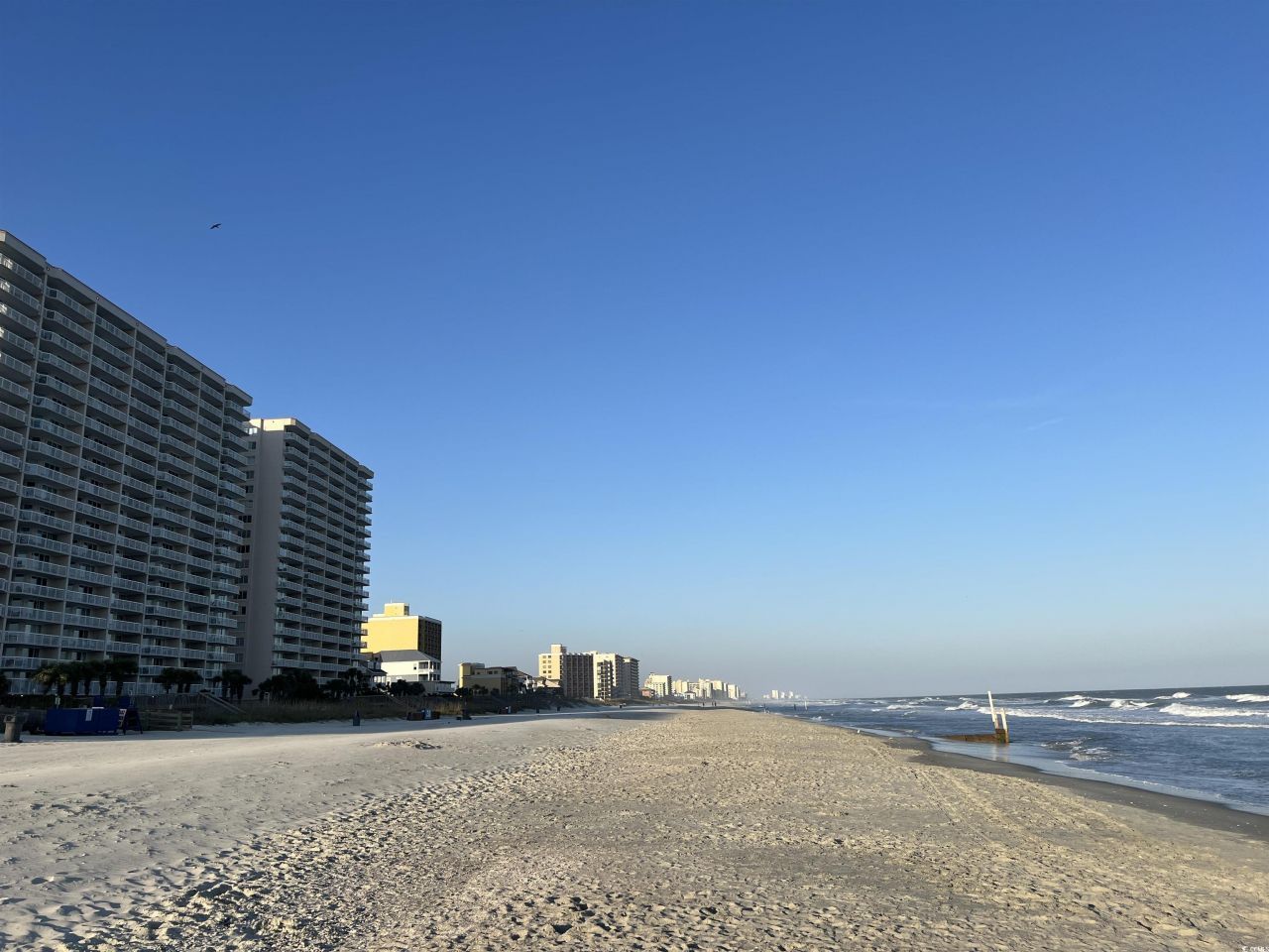 1516 Edge Dr. Photo 4