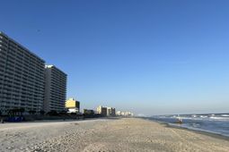 1516 Edge Dr. photo 4