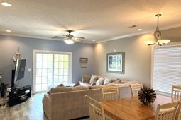 1516 Edge Dr. photo 4