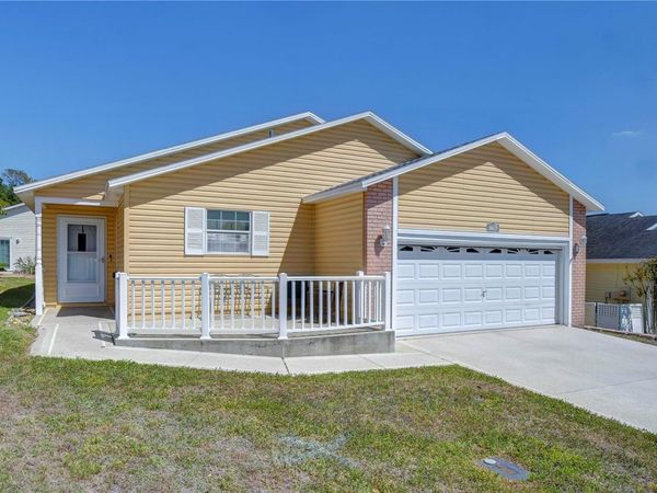 5906 GREENBRIAR COURT, ZEPHYRHILLS, FL 33542