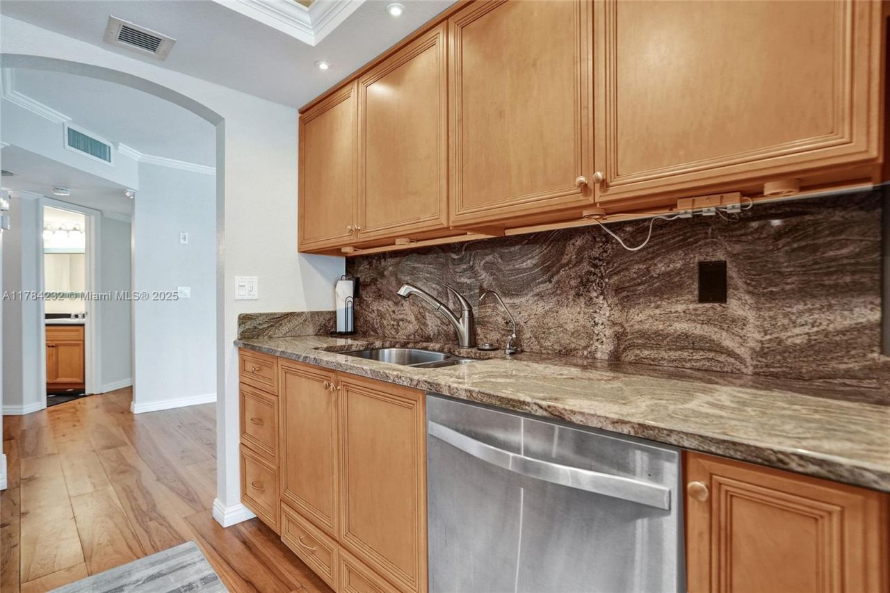 1101 River Reach Dr, Unit 110, Fort Lauderdale, FL 33315 Photo