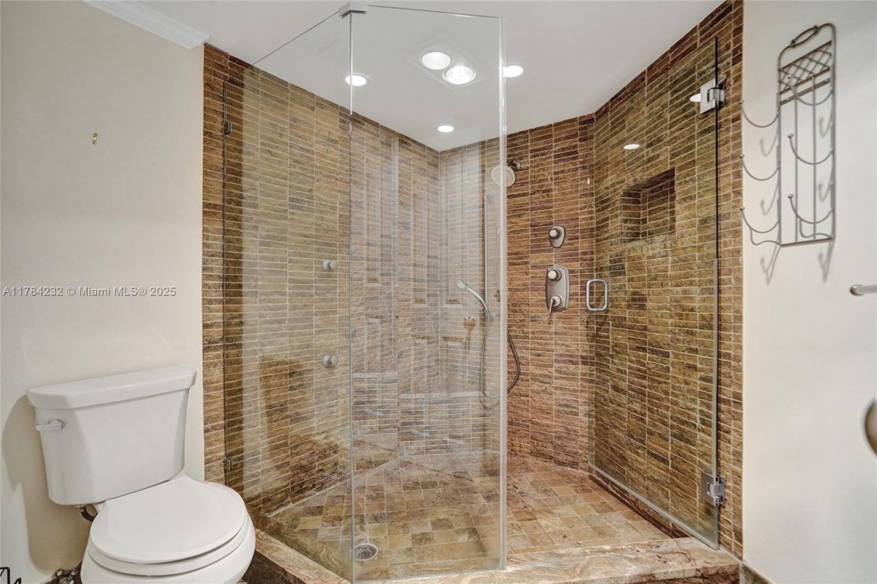 1101 River Reach Dr, Unit 110, Fort Lauderdale, FL 33315 Photo