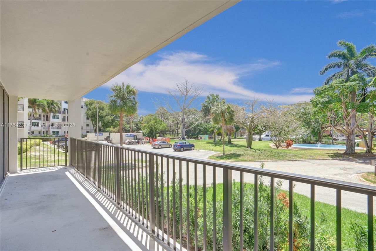 1101 River Reach Dr, Unit 110, Fort Lauderdale, FL 33315 Photo