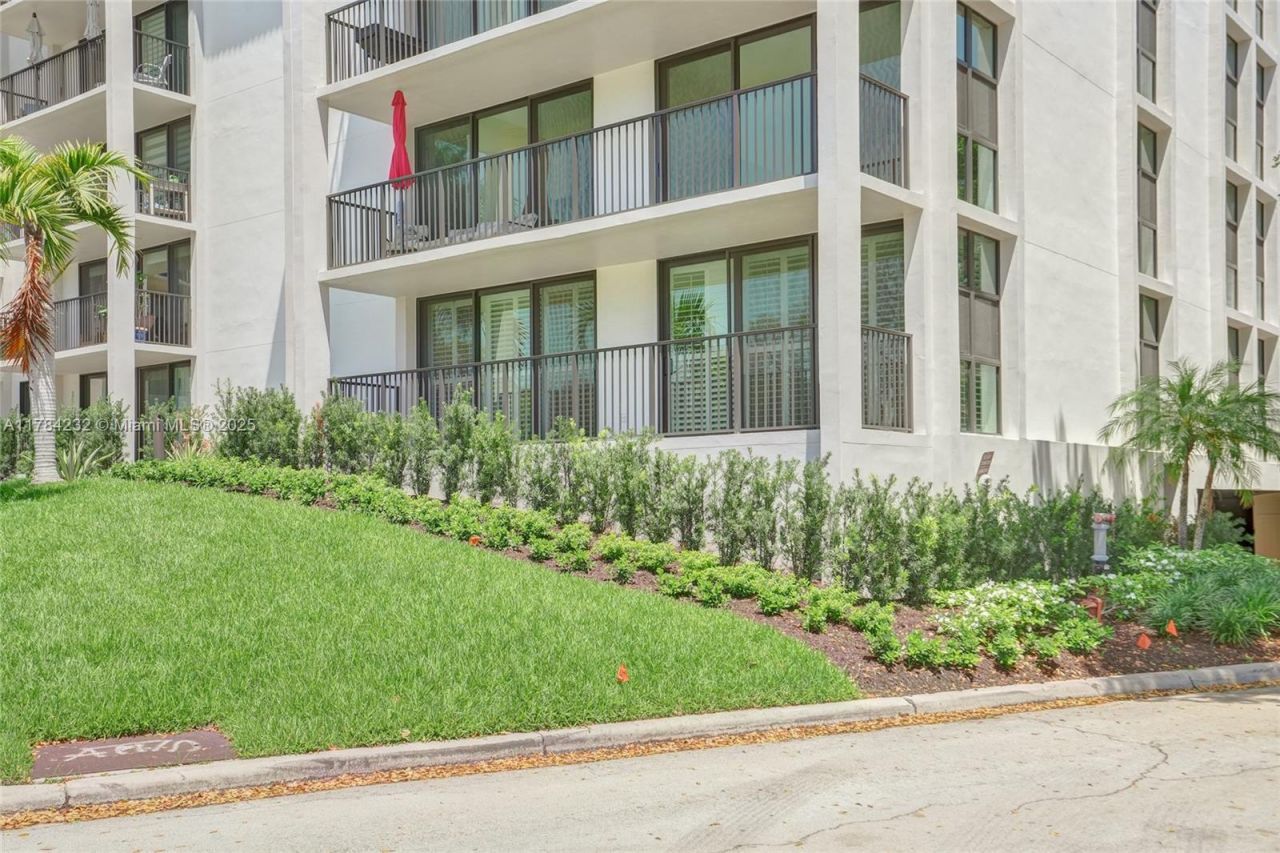 1101 River Reach Dr, Unit 110, Fort Lauderdale, FL 33315 Photo