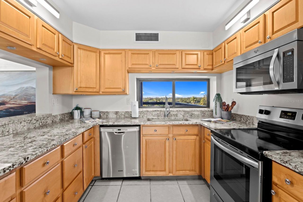 2413 Bayshore Boulevard, Unit 801, Tampa, FL 33629 Photo