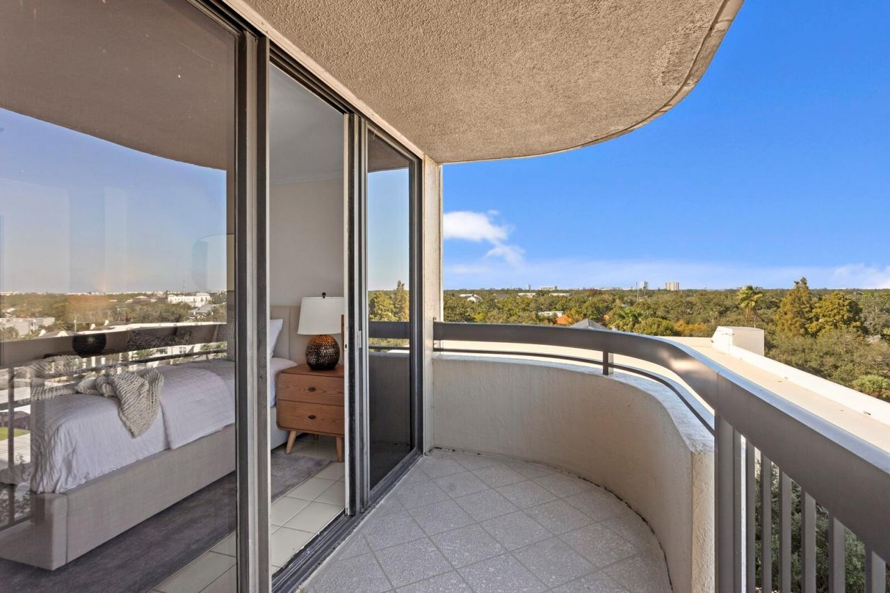 2413 Bayshore Boulevard, Unit 801, Tampa, FL 33629 Photo