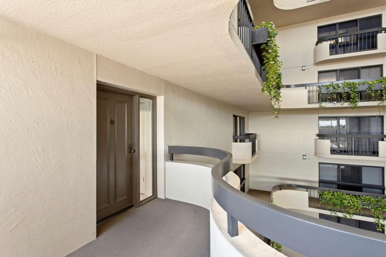 2413 Bayshore Boulevard, Unit 801, Tampa, FL 33629 Photo