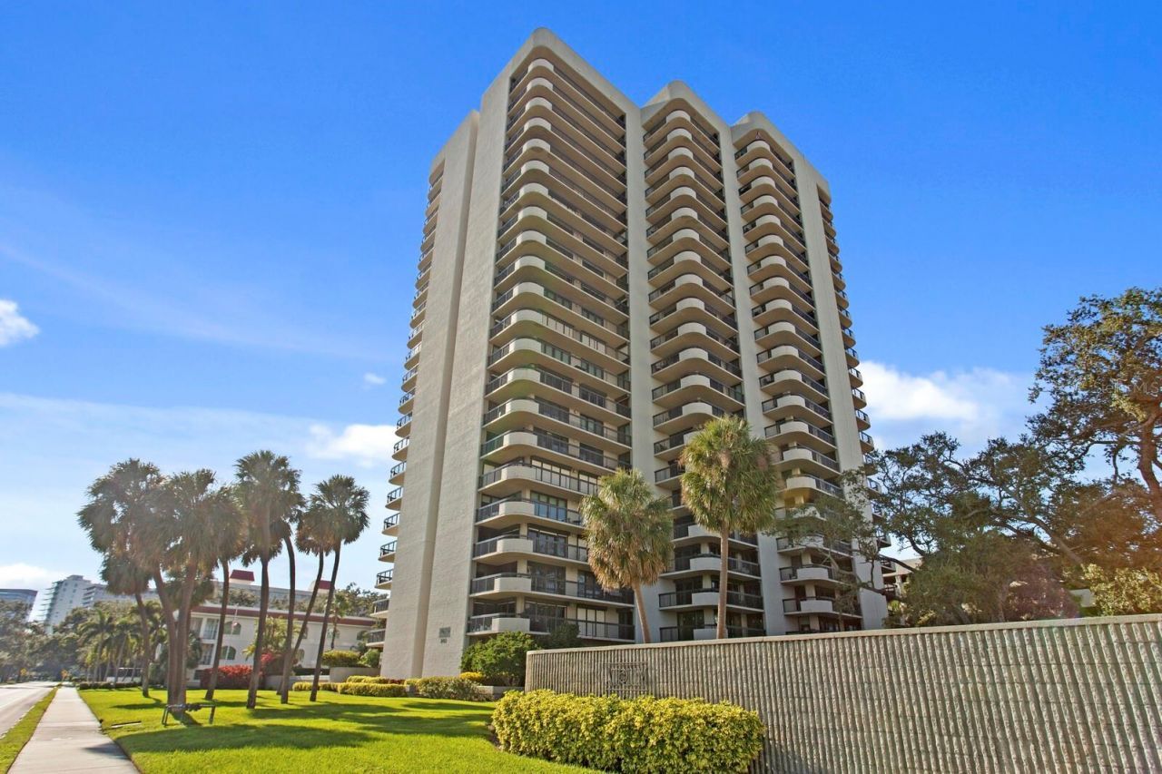 2413 Bayshore Boulevard, Unit 801, Tampa, FL 33629 Photo