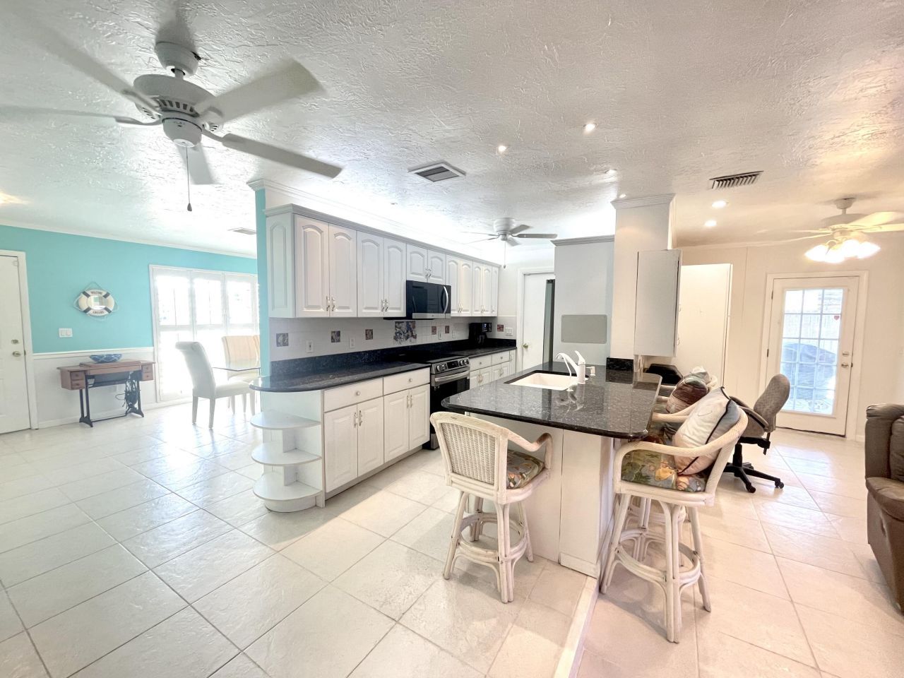 880 SE Degan Drive, Port Saint Lucie, FL 34983 Photo