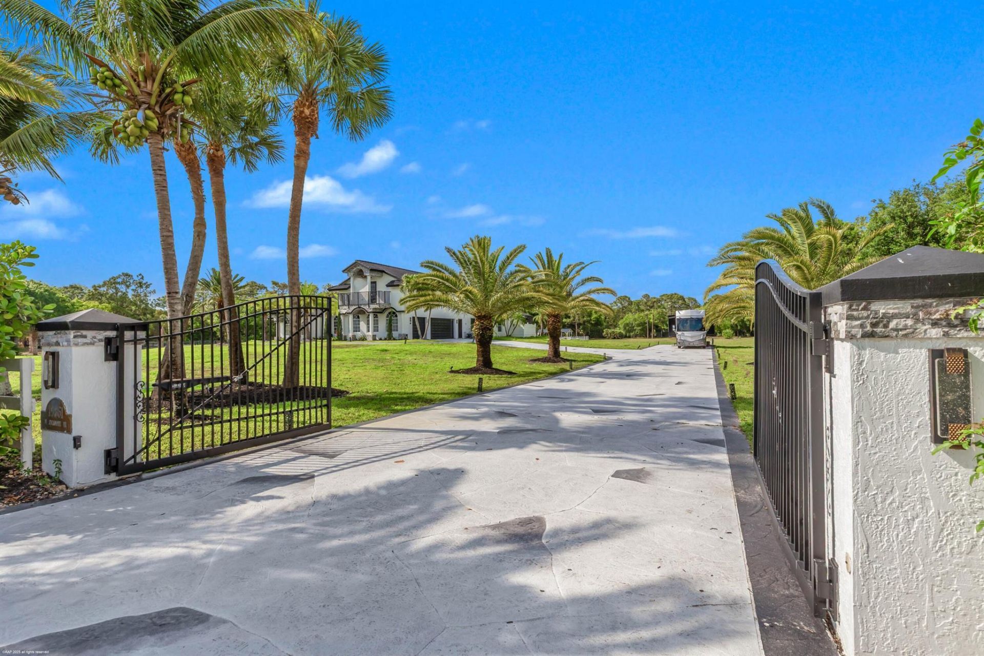 19361 W Sycamore Drive, Loxahatchee, FL 33470 Photo