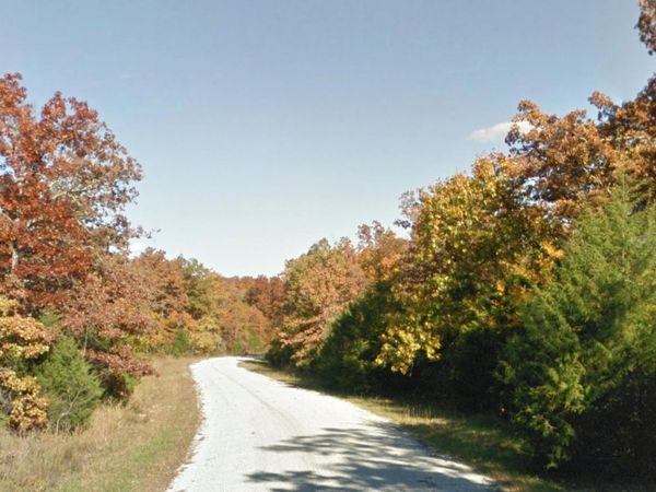 207 E Forest Drive, Horseshoe Bend, AR 72512