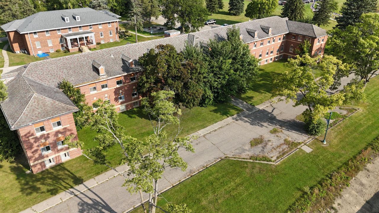 1517 Patterson, Fergus Falls, MN 56537