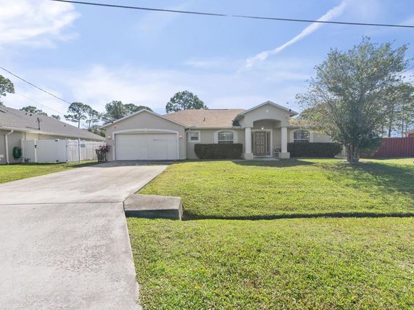 663 NW North Macedo Boulevard, Port Saint Lucie, FL 34983