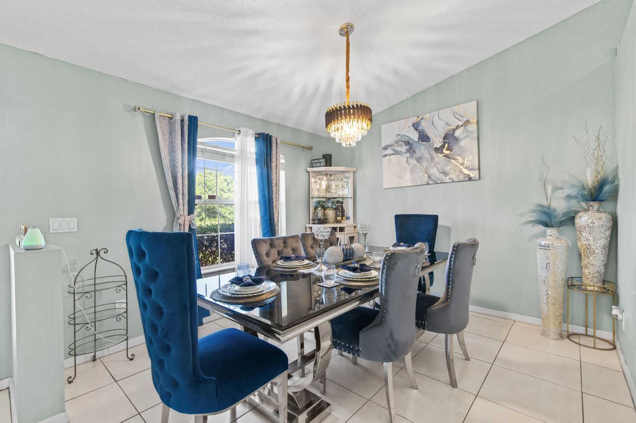 663 NW North Macedo Boulevard, Port Saint Lucie, FL 34983 Photo