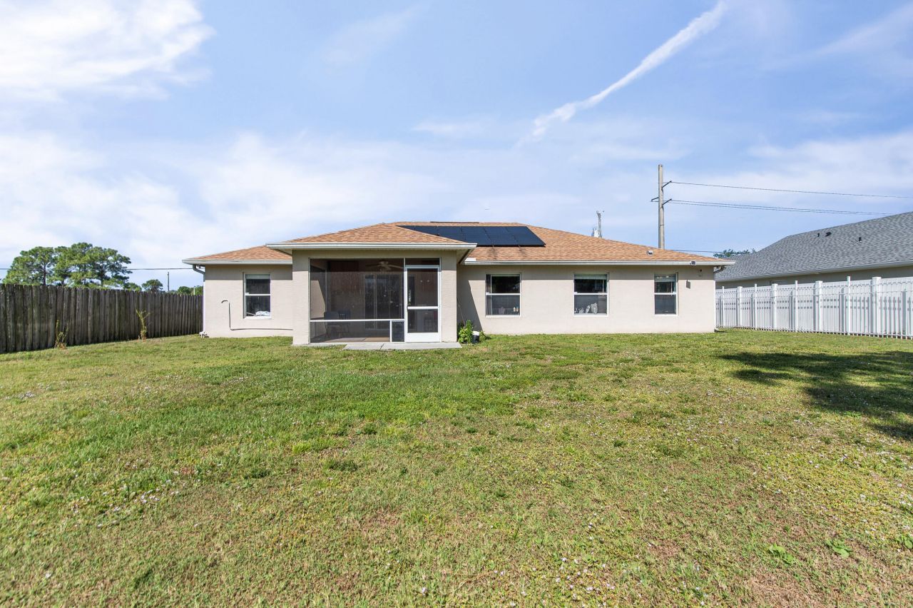 663 NW North Macedo Boulevard, Port Saint Lucie, FL 34983 Photo