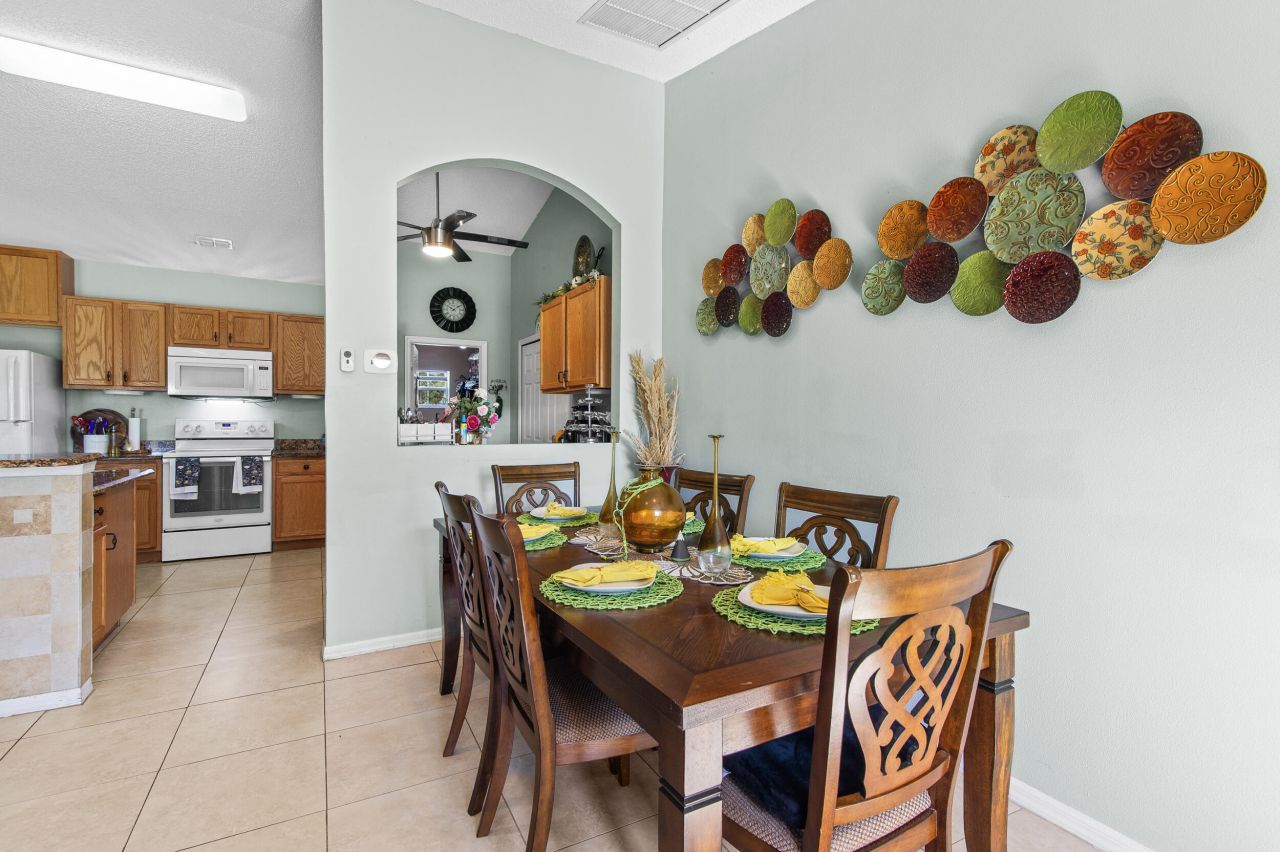 663 NW North Macedo Boulevard, Port Saint Lucie, FL 34983 Photo