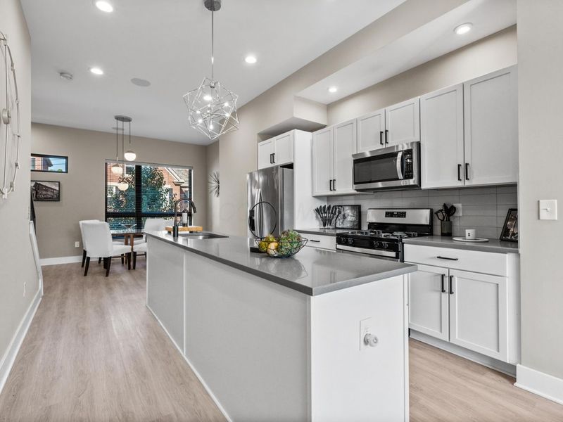 122 S Ohio Avenue, Unit 2, Columbus, OH 43205 Photo 2