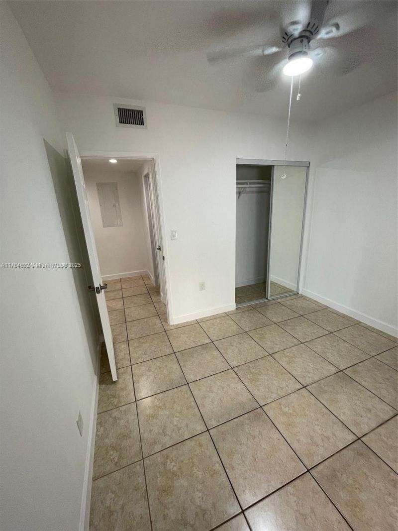 271 NW 57th Ct, Miami, FL 33126 Photo