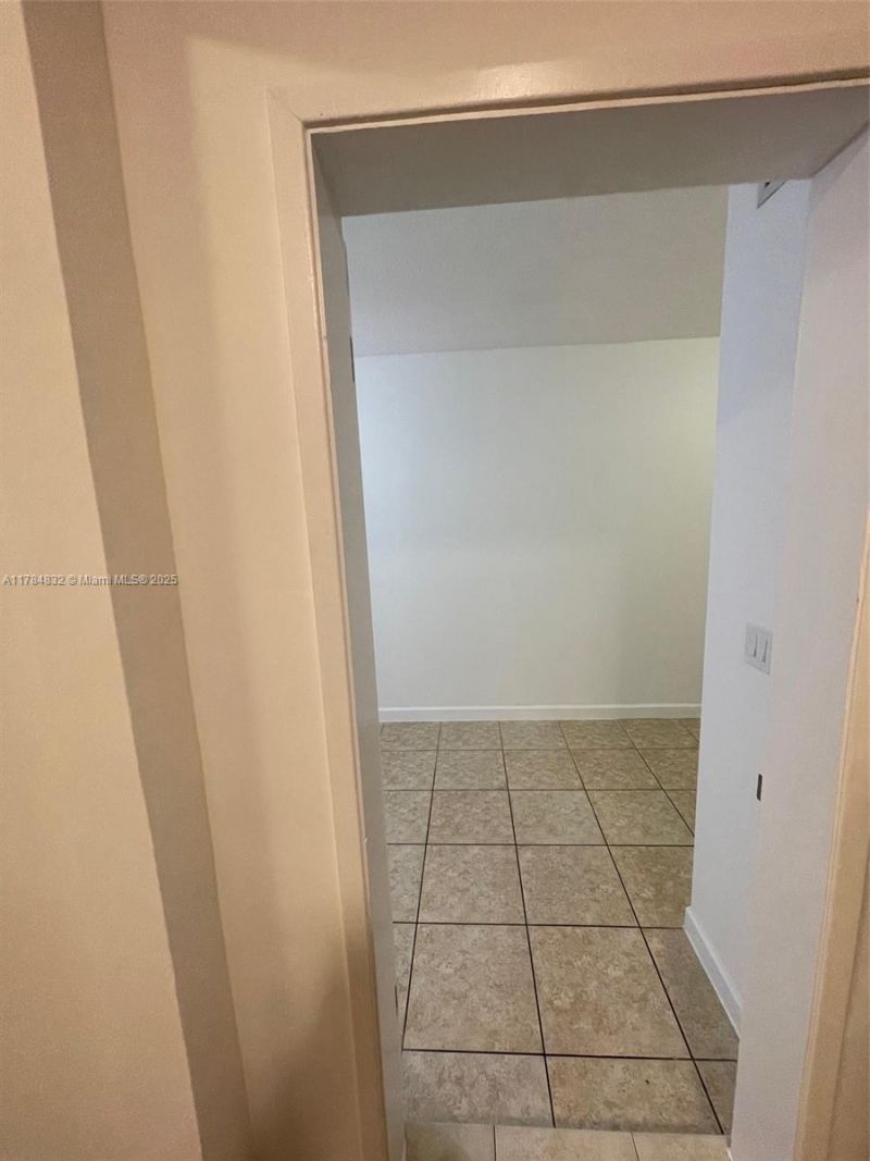 271 NW 57th Ct, Miami, FL 33126 Photo