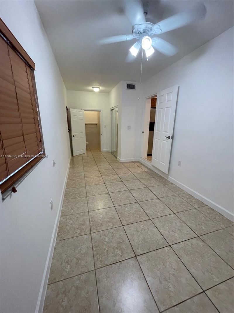 271 NW 57th Ct, Miami, FL 33126 Photo