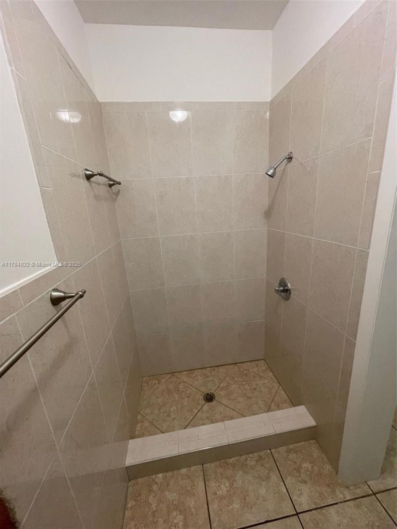 271 NW 57th Ct, Miami, FL 33126 Photo