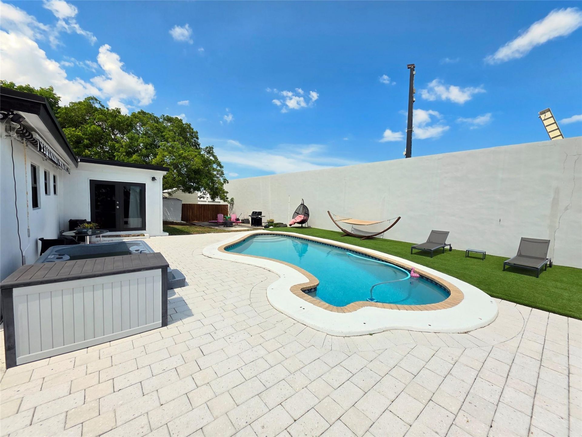 2030 SW 22nd Avenue, Fort Lauderdale, FL 33312 Photo