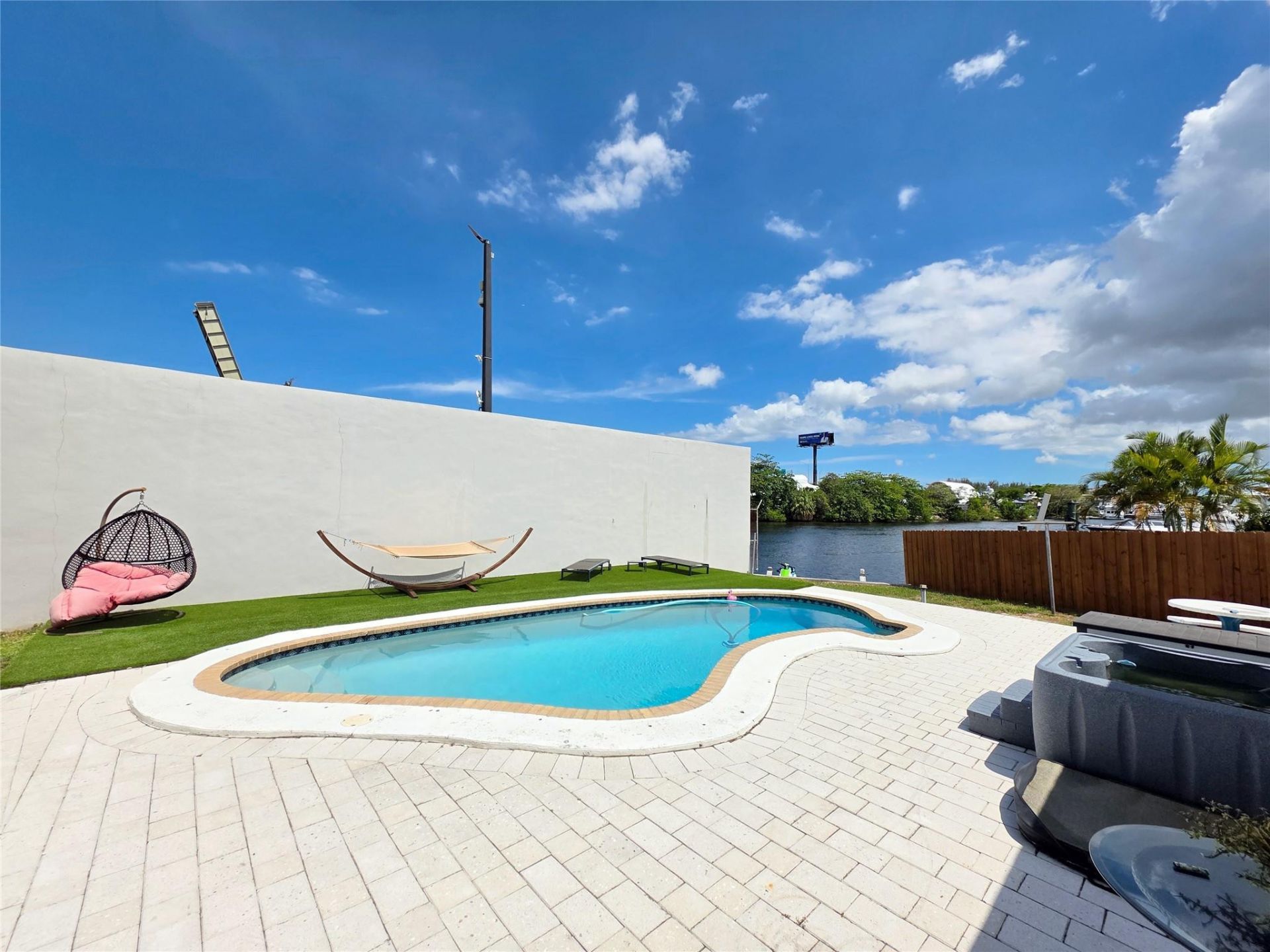 2030 SW 22nd Avenue, Fort Lauderdale, FL 33312 Photo