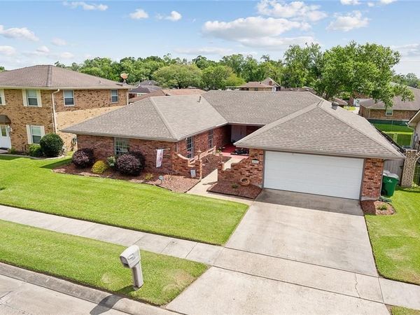 4005 HILLCREST Drive, Marrero, LA 70072