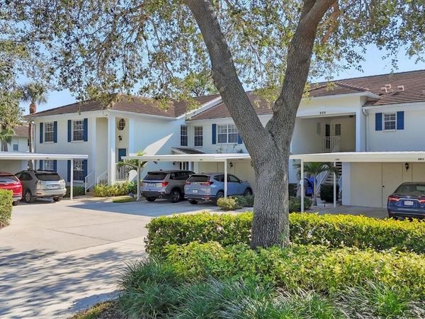 809 MONTROSE DRIVE, Unit 203, VENICE, FL 34293