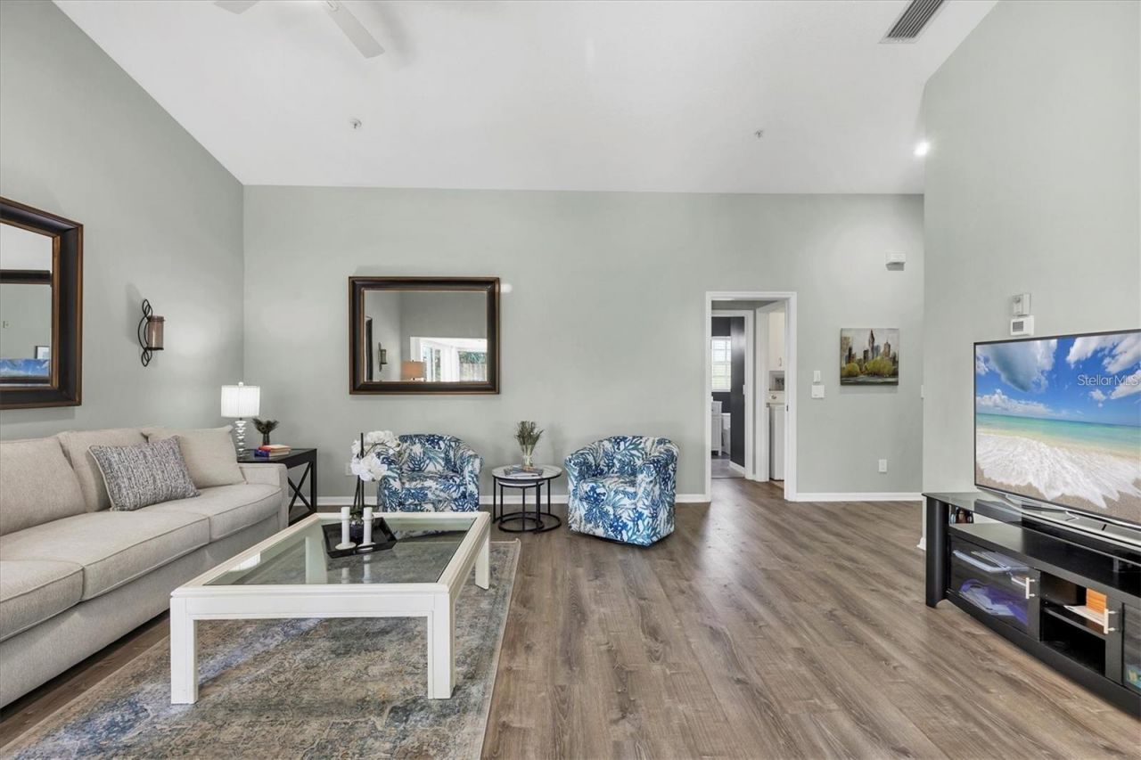 809 Montrose Drive, Unit 203, Venice, FL 34293 Photo