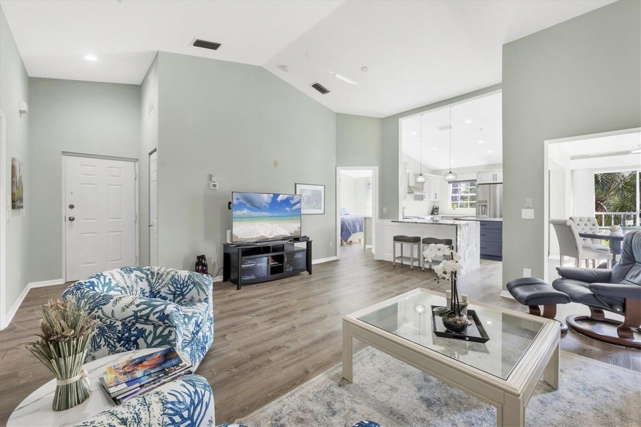 809 Montrose Drive, Unit 203, Venice, FL 34293 Photo